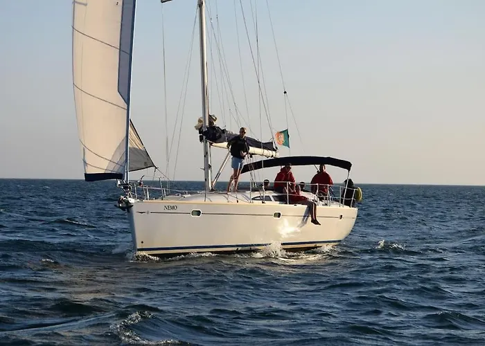 Bådhotel Sailing Yacht In Marina Portimão
